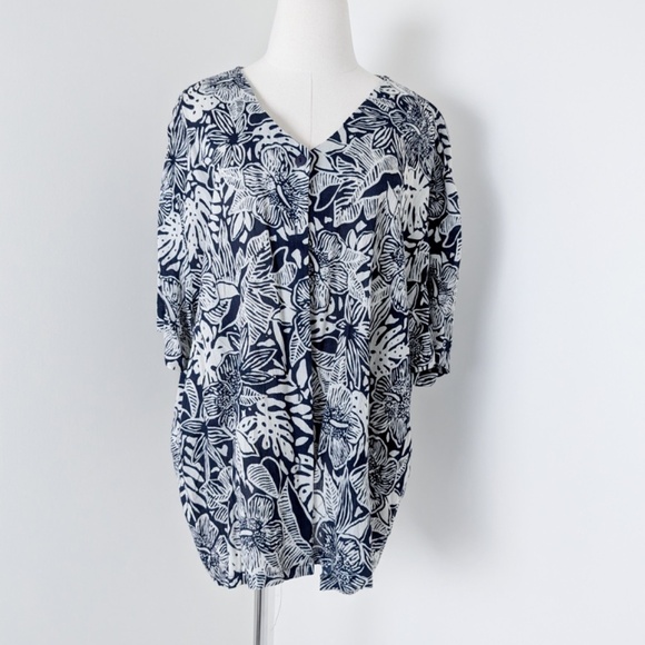 *Free with Purchase* 90’s Floral Button Down Top Blouse Soft Cardigan Cover-up - Picture 2 of 10